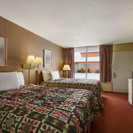Days Inn By Wyndham White House Zewnętrze zdjęcie