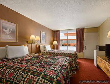 Days Inn By Wyndham White House Zewnętrze zdjęcie