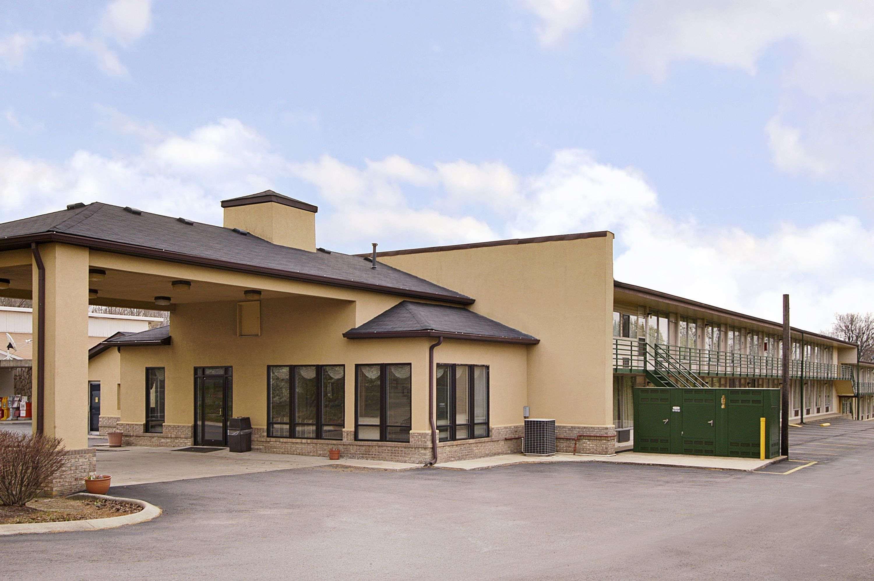 Days Inn By Wyndham White House Zewnętrze zdjęcie