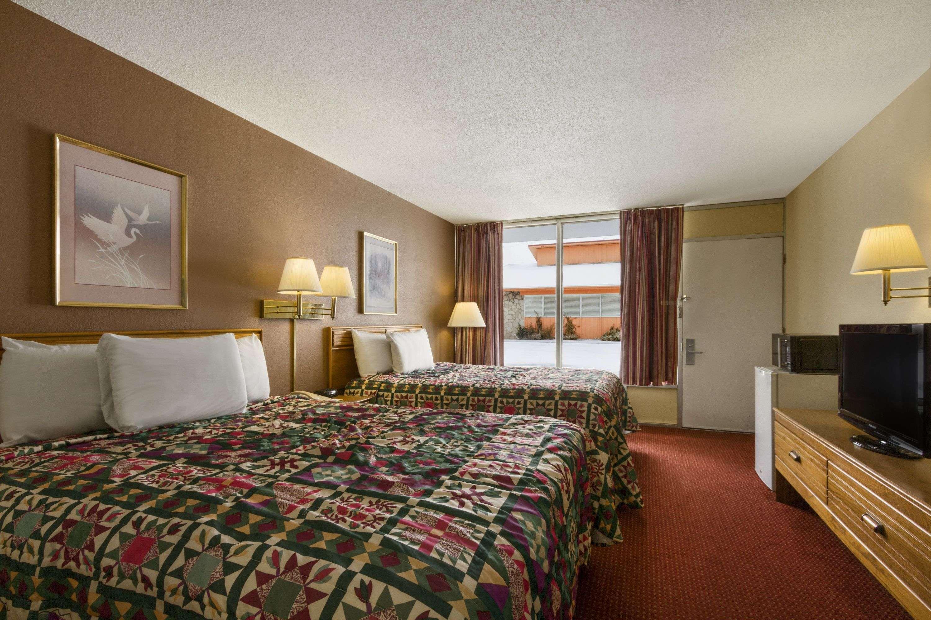 Days Inn By Wyndham White House Zewnętrze zdjęcie
